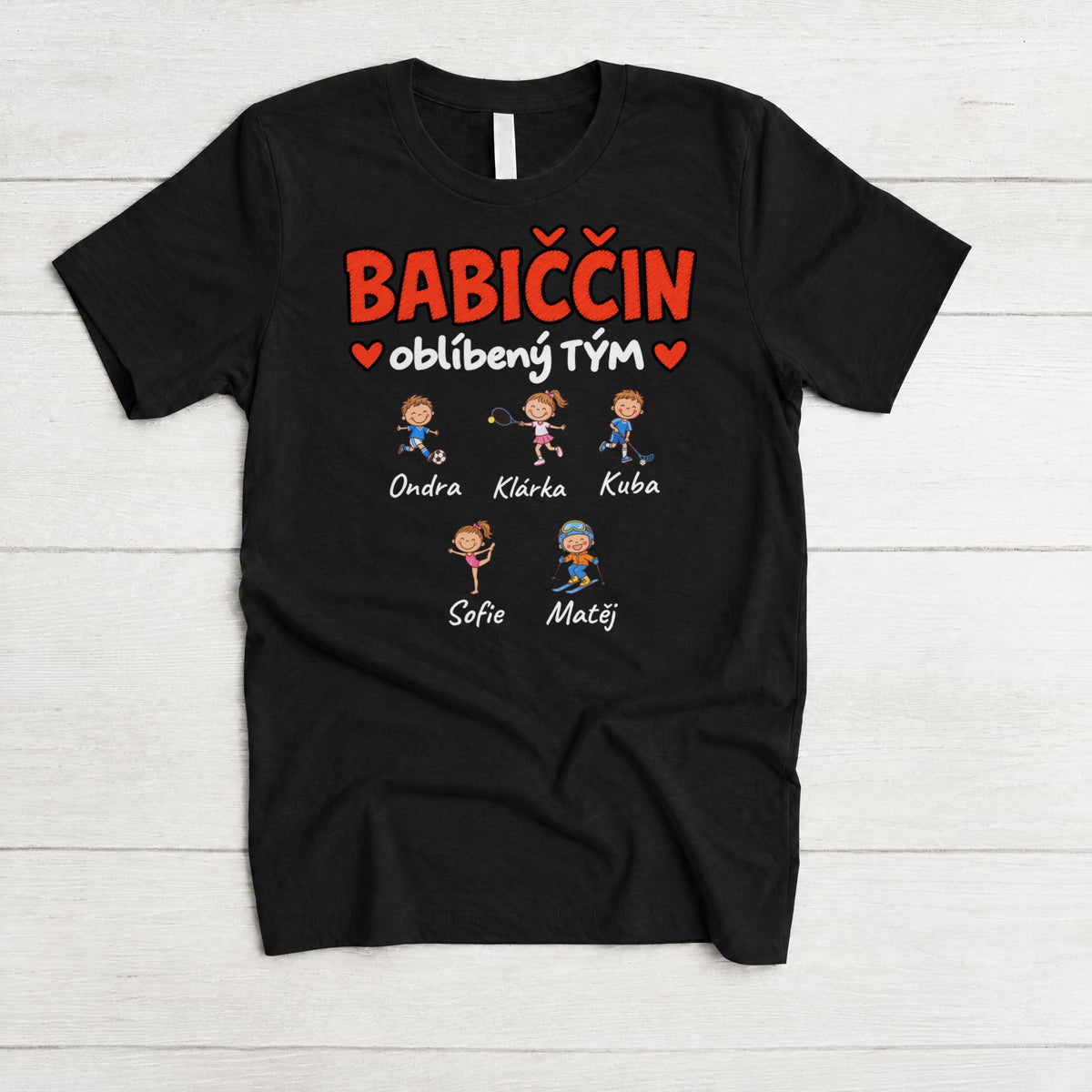 Tričko BABIČČIN oblíbený TÝM se jmény dětí – černé